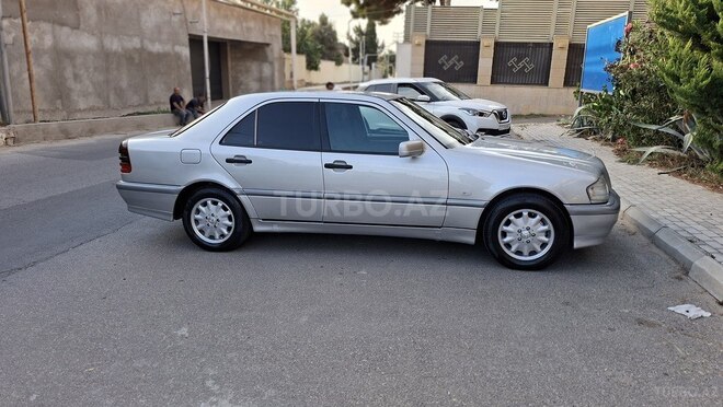 Mercedes C 200 1998, 282,000 km - 2.0 l - Bakı