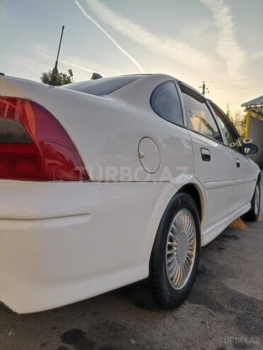 Opel Vectra 1999, 390,500 km - 1.8 l - Şəki