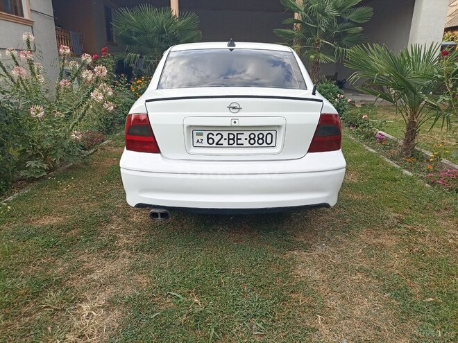 Opel Vectra 1999, 390,500 km - 1.8 l - Şəki