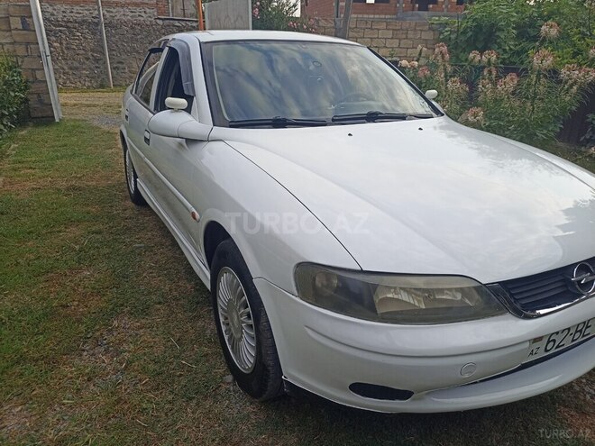 Opel Vectra 1999, 390,500 km - 1.8 l - Şəki