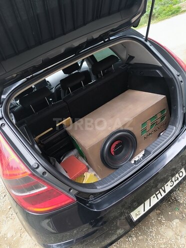 Hyundai i30 2009, 269,000 km - 1.4 l - Qusar