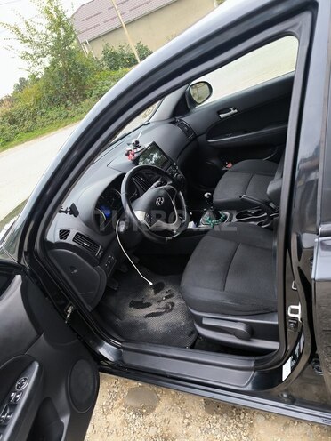 Hyundai i30 2009, 269,000 km - 1.4 l - Qusar