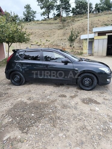 Hyundai i30 2009, 269,000 km - 1.4 l - Qusar