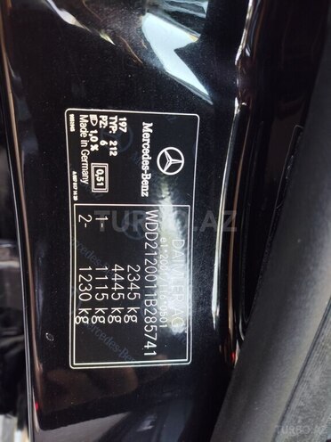 Mercedes E 220 2015, 299,000 km - 2.1 l - Bakı