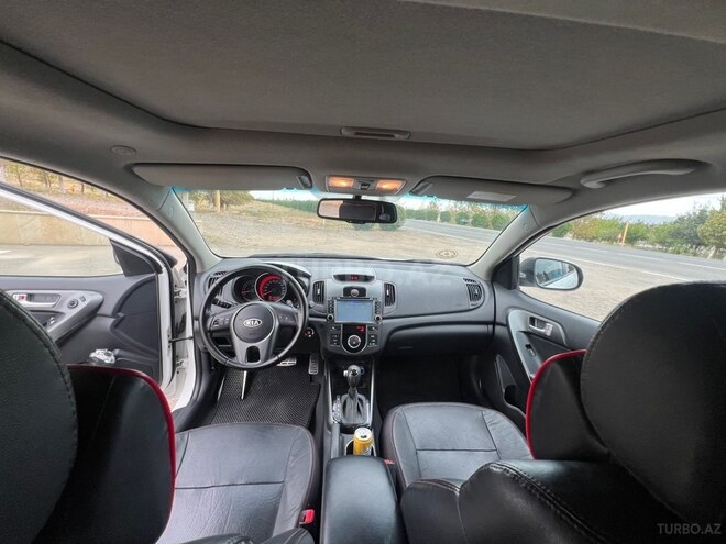 Kia Cerato 2011, 98,000 km - 1.6 l - Füzuli