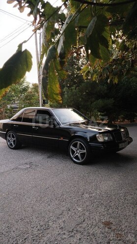 Mercedes 230 E 1990, 577,700 km - 2.3 l - Şamaxı