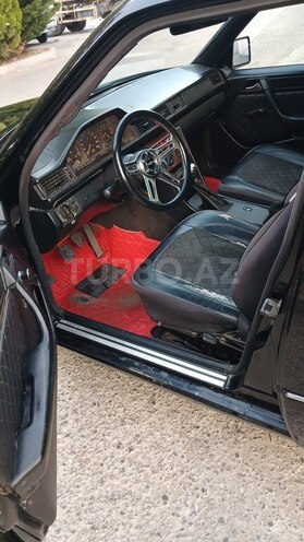 Mercedes 230 E 1990, 577,700 km - 2.3 l - Şamaxı