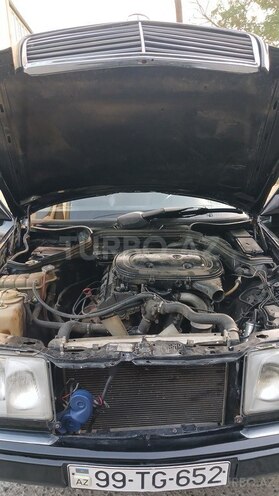 Mercedes 230 E 1990, 577,700 km - 2.3 l - Şamaxı
