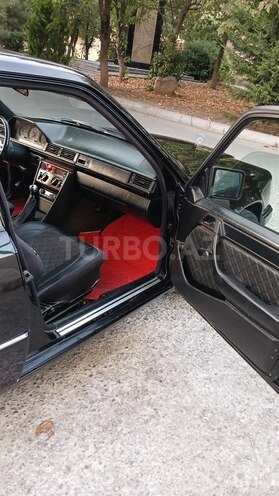 Mercedes 230 E 1990, 577,700 km - 2.3 l - Şamaxı