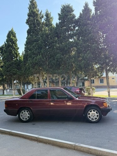 Mercedes 190 1993, 212,000 km - 2.0 l - Sumqayıt