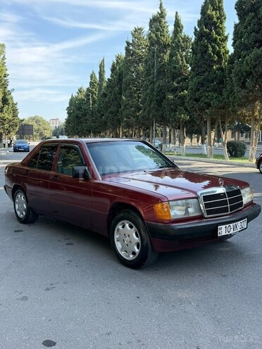 Mercedes 190 1993, 212,000 km - 2.0 l - Sumqayıt