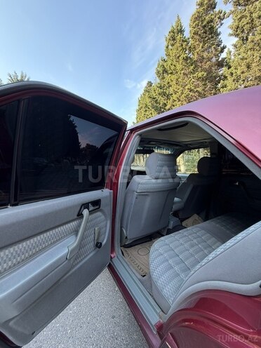 Mercedes 190 1993, 212,000 km - 2.0 l - Sumqayıt