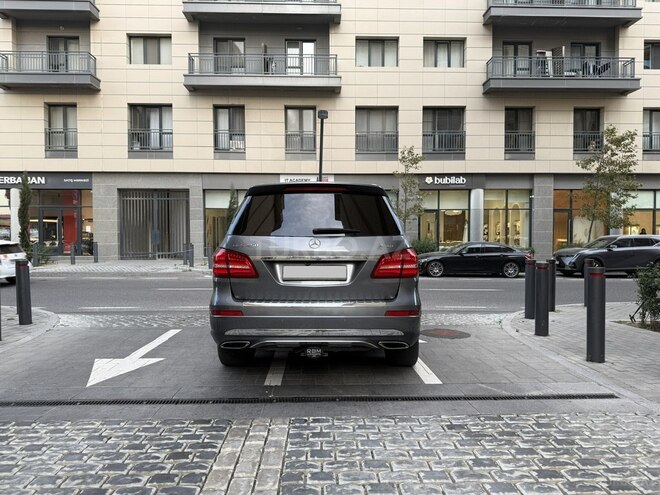 Mercedes GLS 450 4MATIC 2018, 199,938 km - 3.0 л - Bakı