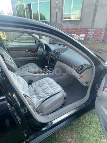 Mercedes E 240 2004, 308,000 km - 2.6 l - Bakı