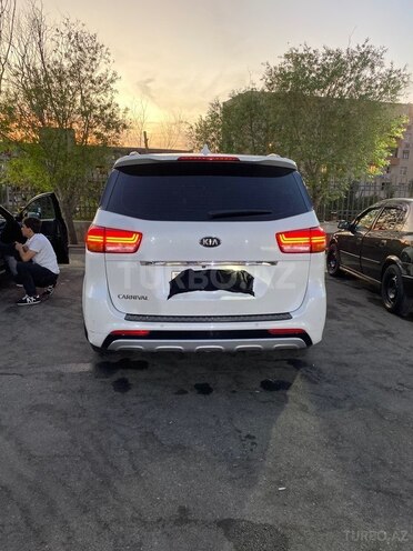 Kia Carnival 2017, 140,000 km - 2.2 l - Bakı