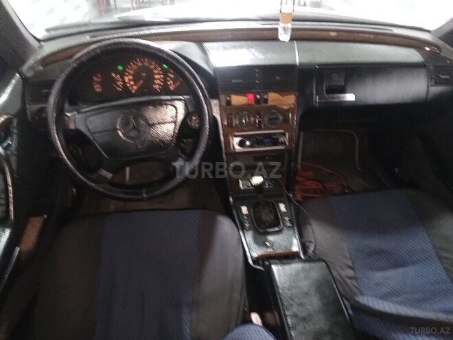 Mercedes C 180 1994, 309,559 km - 1.8 л - Zaqatala