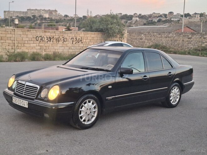 Mercedes E 240 1997, 245,000 km - 2.4 l - Bakı