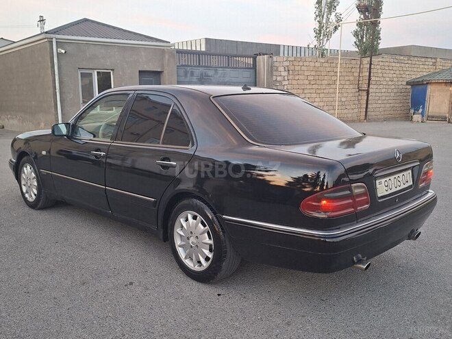 Mercedes E 240 1997, 245,000 km - 2.4 l - Bakı