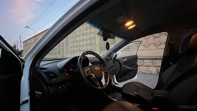 Hyundai Accent 2016, 161,000 km - 1.6 l - Bakı