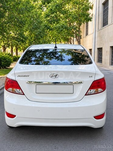 Hyundai Accent 2018, 25,100 km - 1.4 l - Bakı