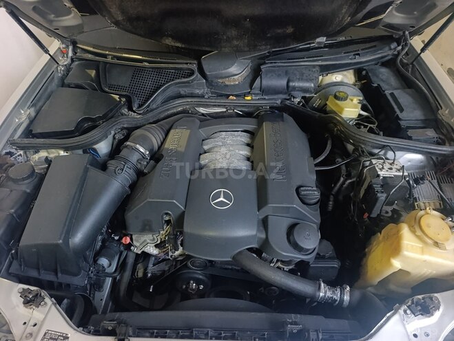 Mercedes E 240 1998, 300,000 km - 2.4 l - Gəncə