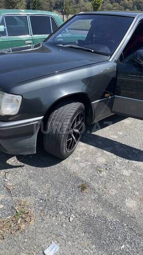 Mercedes 200 E 1991, 536,981 km - 2.0 l - Bakı