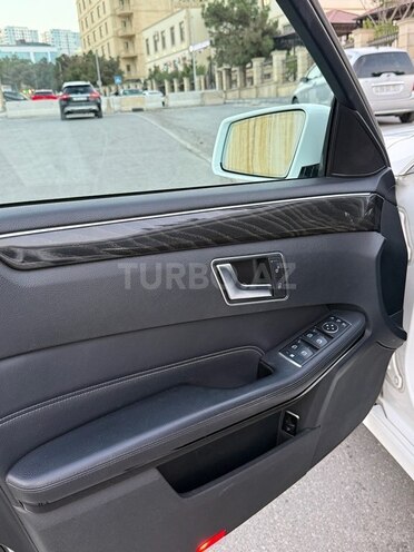 Mercedes E 250 2014, 200,900 km - 2.1 л - Bakı