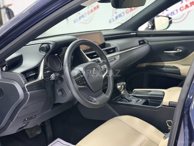 Lexus ES 300h 2022, 56,000 km - 2.5 l - Bakı