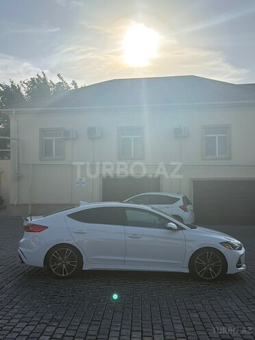 Hyundai Elantra 2017, 199,182 km - 1.6 л - Bakı