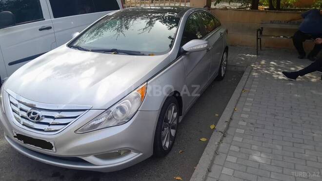 Hyundai Sonata 2012, 328,306 km - 2.0 l - Naftalan