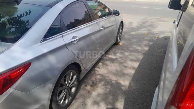 Hyundai Sonata 2012, 328,306 km - 2.0 l - Naftalan