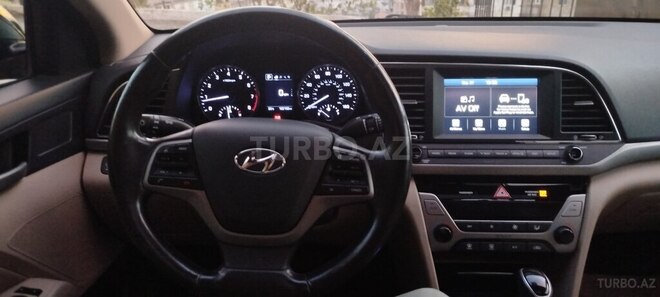 Hyundai Elantra 2017, 197,000 km - 2.0 l - Bakı