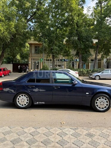 Mercedes C 180 1998, 252,000 km - 1.8 l - Qazax