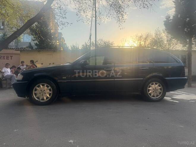 Mercedes C 220 2000, 400,000 km - 2.2 l - Saatlı