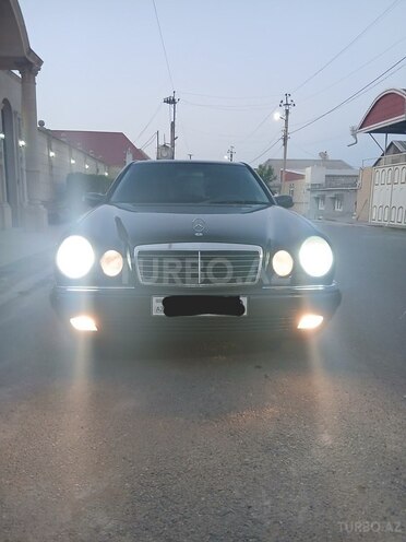 Mercedes E 280 1999, 354,250 km - 2.8 l - Şəmkir