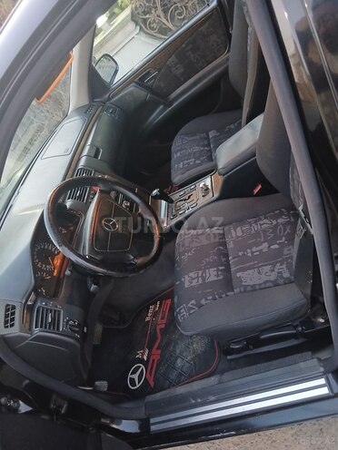 Mercedes E 280 1999, 354,250 km - 2.8 l - Şəmkir