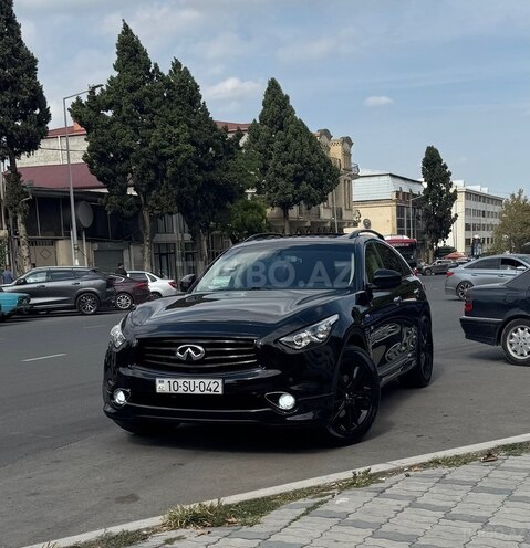 Infiniti QX70 2014, 176,000 km - 3.7 l - Gəncə