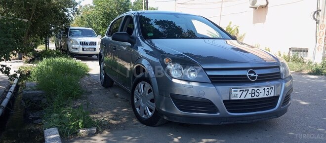 Opel Astra 2004, 302,000 km - 1.4 l - Qusar