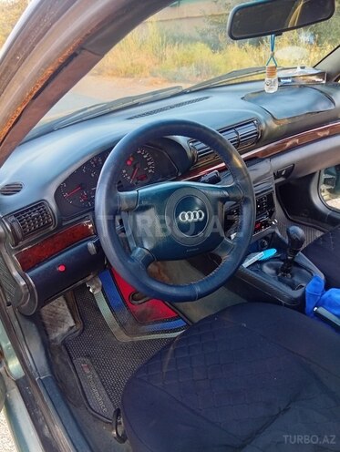 Audi A4 2000, 209,000 km - 1.8 l - Bakı