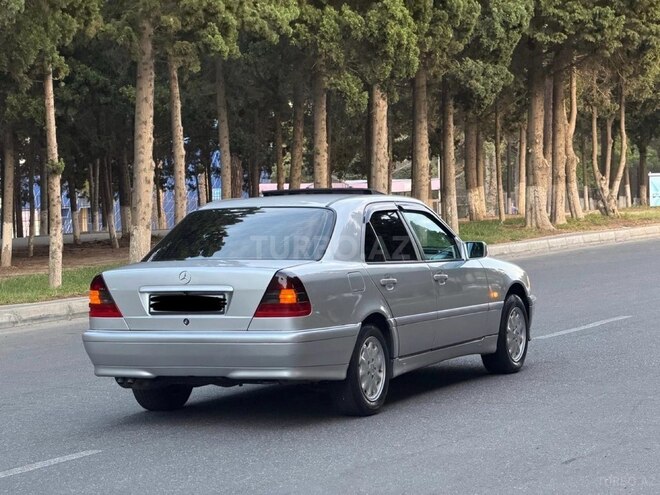 Mercedes C 200 1998, 328,000 km - 2.0 л - Bakı