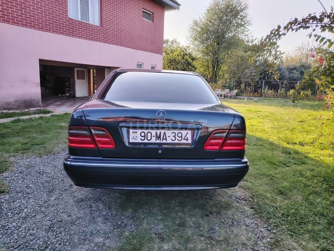 Mercedes E 240 2000, 258,456 km - 2.4 l - Lənkəran