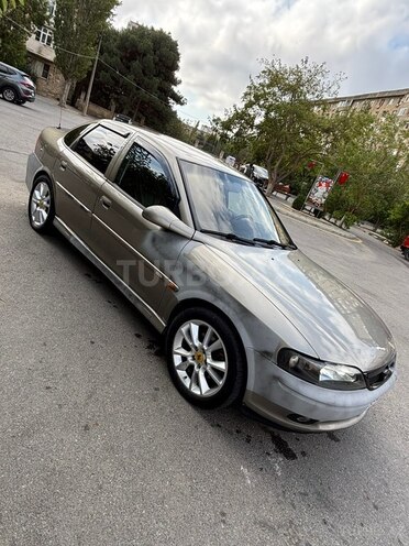 Opel Vectra 1999, 330,000 km - 2.0 л - Bakı