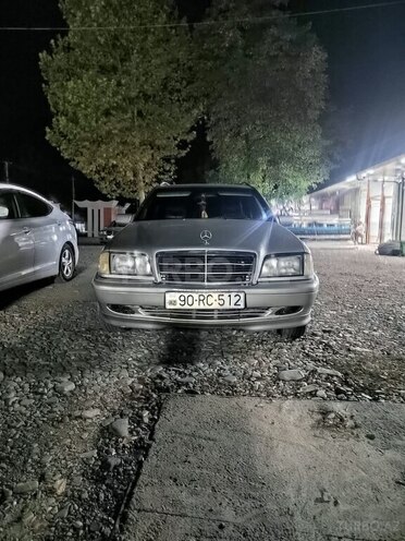 Mercedes C 220 2000, 285,458 km - 2.2 л - Oğuz