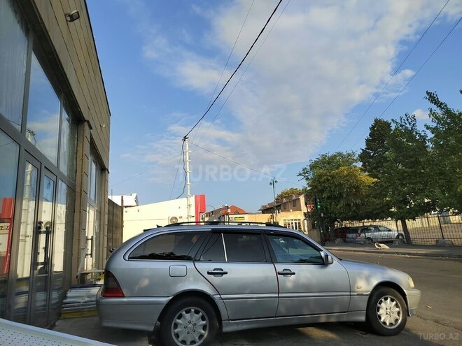 Mercedes C 220 2000, 285,458 km - 2.2 л - Oğuz