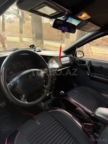Opel Vectra 1996, 235,000 km - 1.6 l - Sumqayıt