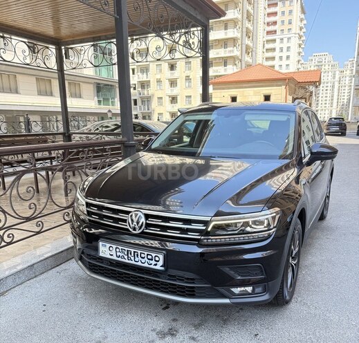 Volkswagen Tiguan 2020, 45,000 km - 1.4 l - Bakı