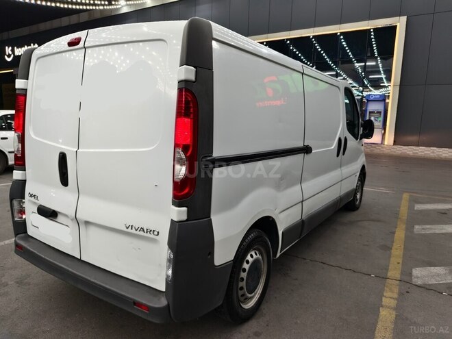 Opel Vivaro 2011, 235,000 km - 2.0 l - Naxçıvan