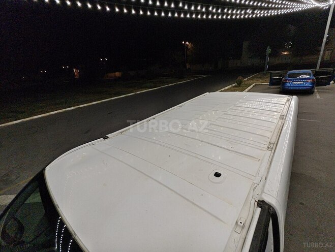 Opel Vivaro 2011, 235,000 km - 2.0 l - Naxçıvan
