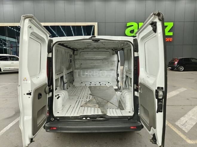 Opel Vivaro 2011, 235,000 km - 2.0 l - Naxçıvan