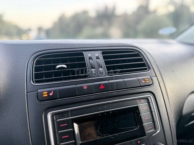 Volkswagen Polo 2018, 162,000 km - 1.6 л - Bakı
